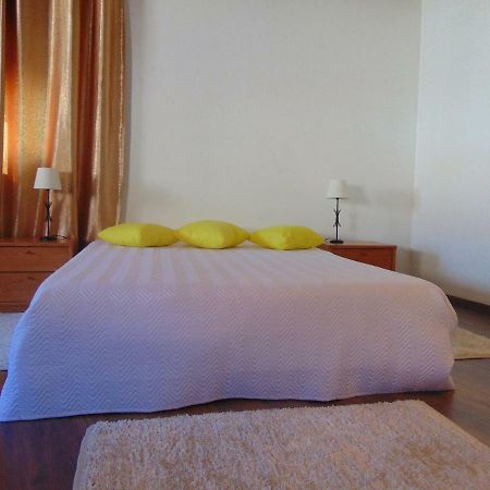 Casa Do Prado Apartment มาเซโด เด กาบาเลย์รอส ภายนอก รูปภาพ